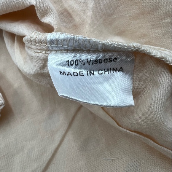 Zesica lined eyelet apricot highneck‎ button down shirt sz L. NWT - Picture 7 of 7